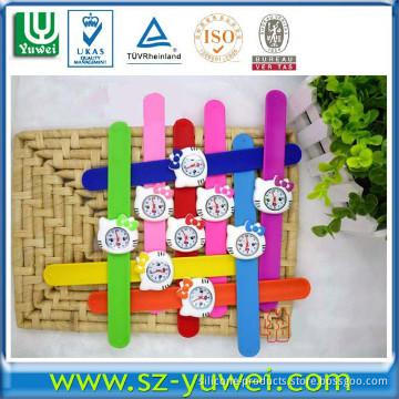 New Fashion Unisex Rubber Silicone Slap Snap-ON Sport Wrist Watches